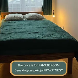 Tom Hostel